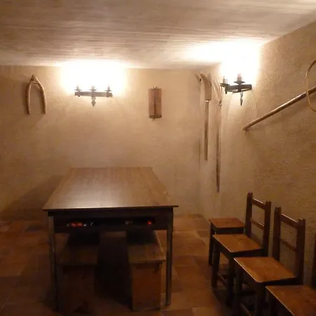 La Casa De Bernuy * Bernuy de Porreros