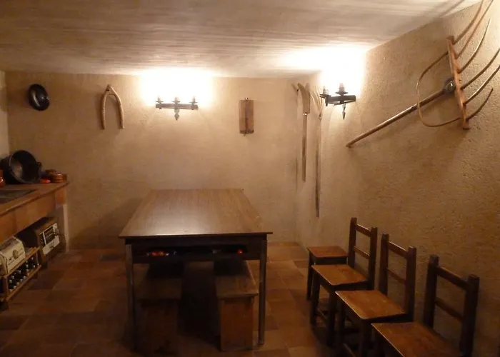 La Casa De Bernuy * Bernuy de Porreros